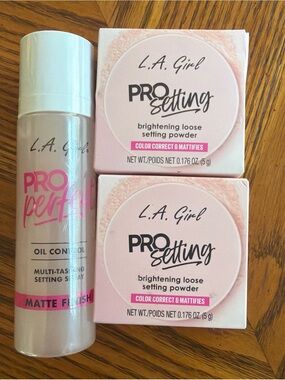 L.A. girl Pro Setting Brightening Loose Setting Powder - Pink & setting spray